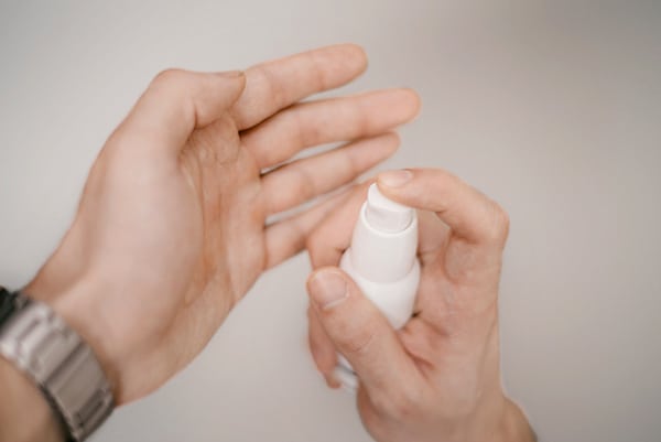 Особенности ухода при склонности к дерматиту рук